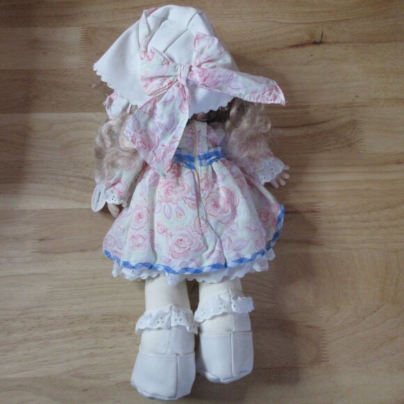 Precious Moments - 16" Doll - Ellie #1086  Vintage 1994 - Picture 7 of 7